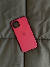 Apple Silicone Case with MagSafe for iPhone 13 - PRODUCT RED