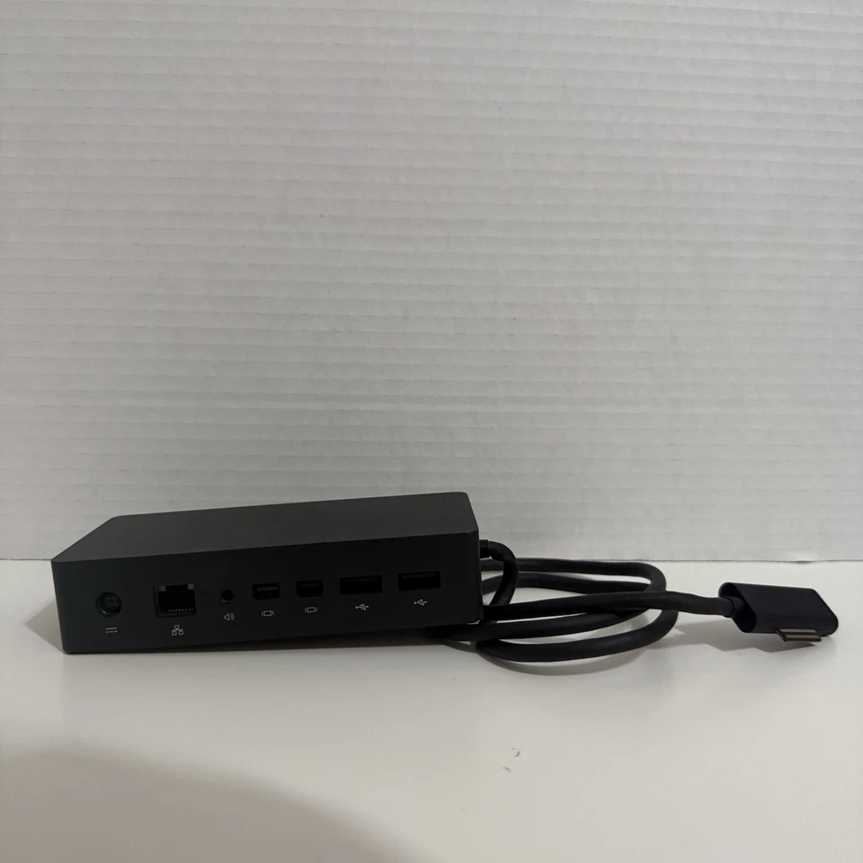 Estación de Acoplamiento Microsoft Surface Dock 2 USB-C - Usada, Excelente Estado Foto 4 de 4
