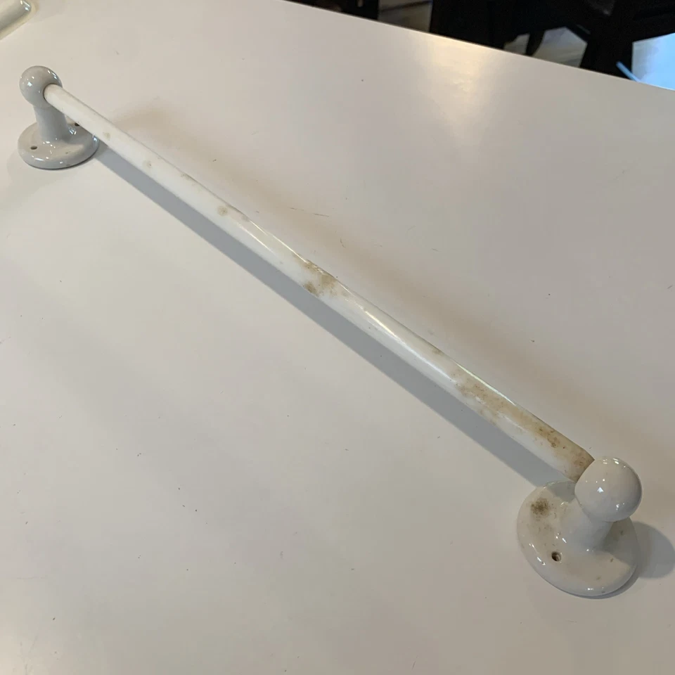 "Toallero antiguo vintage de vidrio esmerilado con soportes redondos de cerámica WOW 22""" Foto 4 de 4