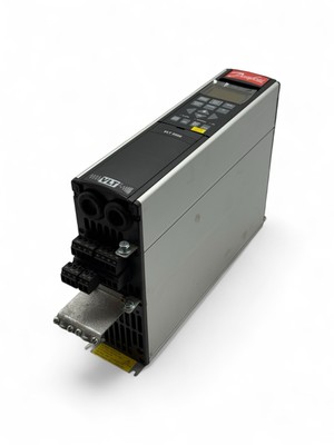 Danfoss VLT5002PT5B20EBR3DLF00A00C0 Frequenzumrichter