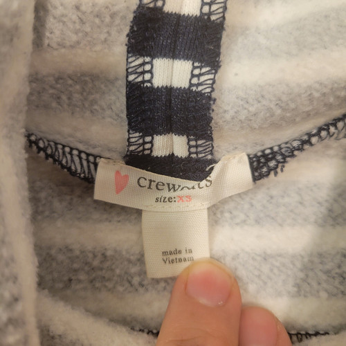 Sudadera túnica cuello embudo para niñas Crewcuts azul marino y blanco rayas Xs - Imagen 3 de 5