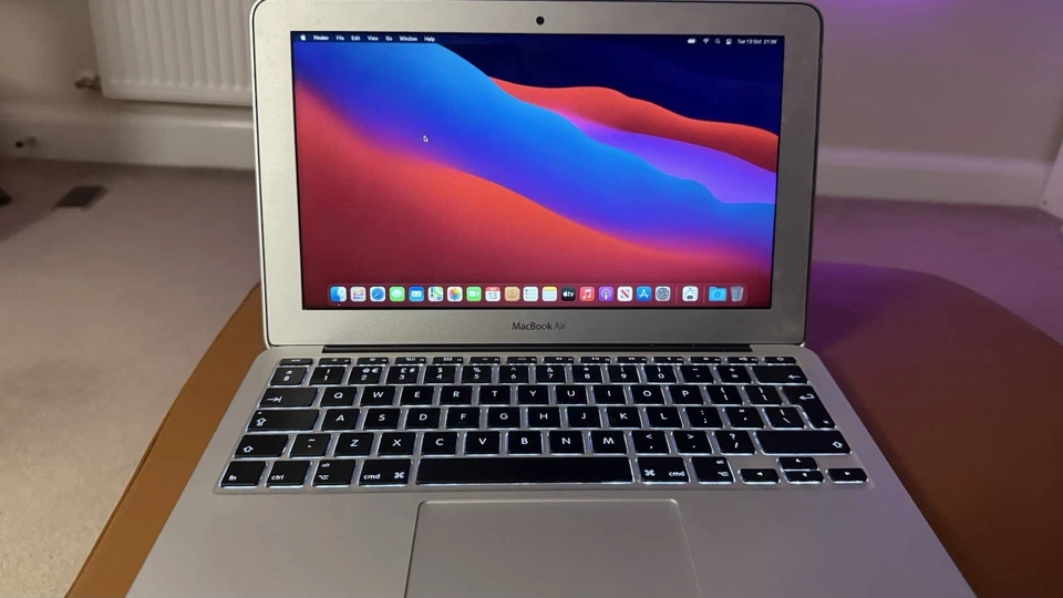 Apple MacBook Air 11" 2013 · i5 · 4GB · 128GB, photo 1 of 5