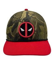 Bioworld Marvel Deadpool Adult One Size Camo Red Precurve Snapback Cap Hat