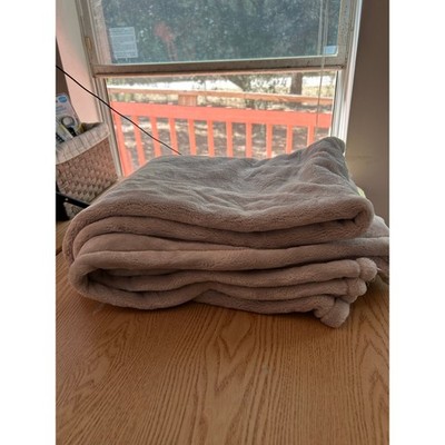 New Threshold Plush Fleece Throw Blanket Light Gray size 60 x70 
