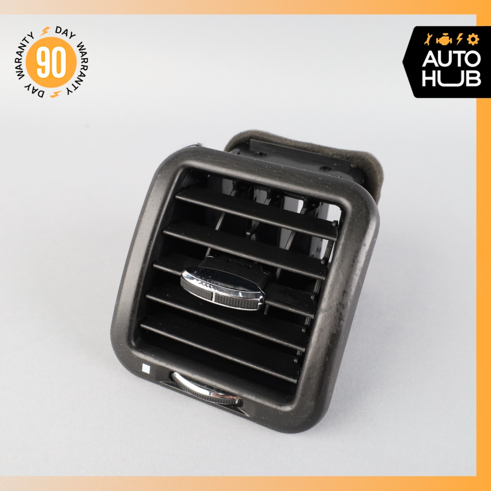 03-13 Maserati Quattroporte M139 Front Right or Left Console AC A/C Air Vent OEM