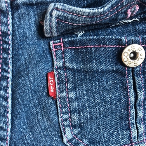 Levis Jean Shorts Girls 12 Blue Medium Wash Cotton Denim 24 in Waist 7 in Inseam - Picture 7 of 8