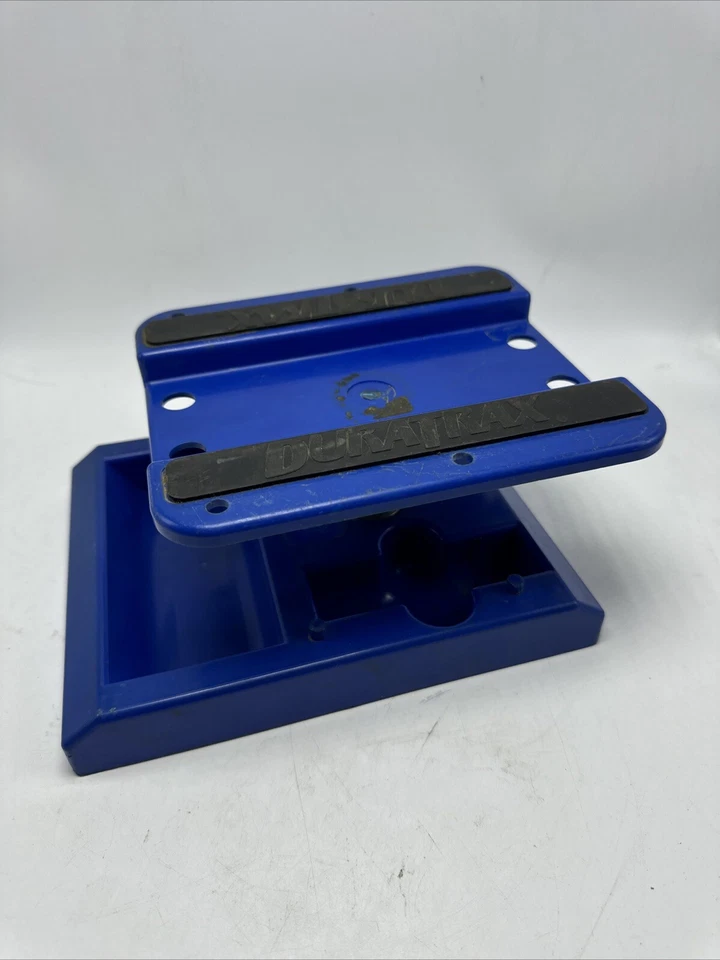 Duratrax Pit Tech Deluxe Car Stand Blue RC - Image 2 of 4