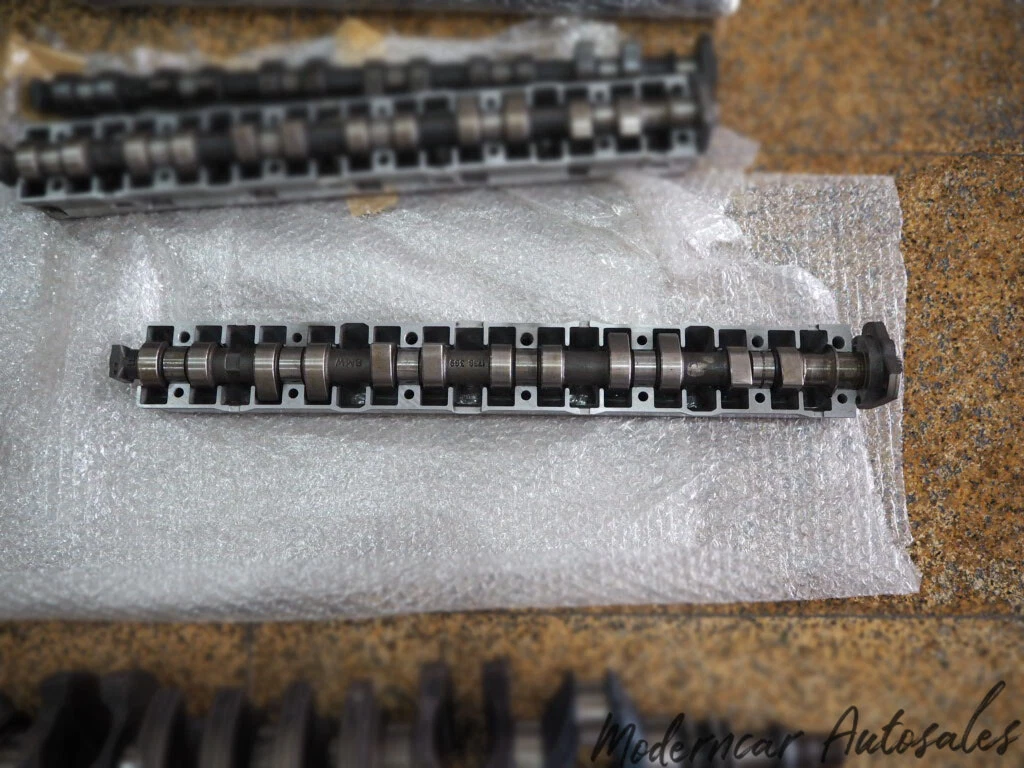 GENUINE 1738369 11311738370 Inlet Camshaft BMW E36 E34 | eBay