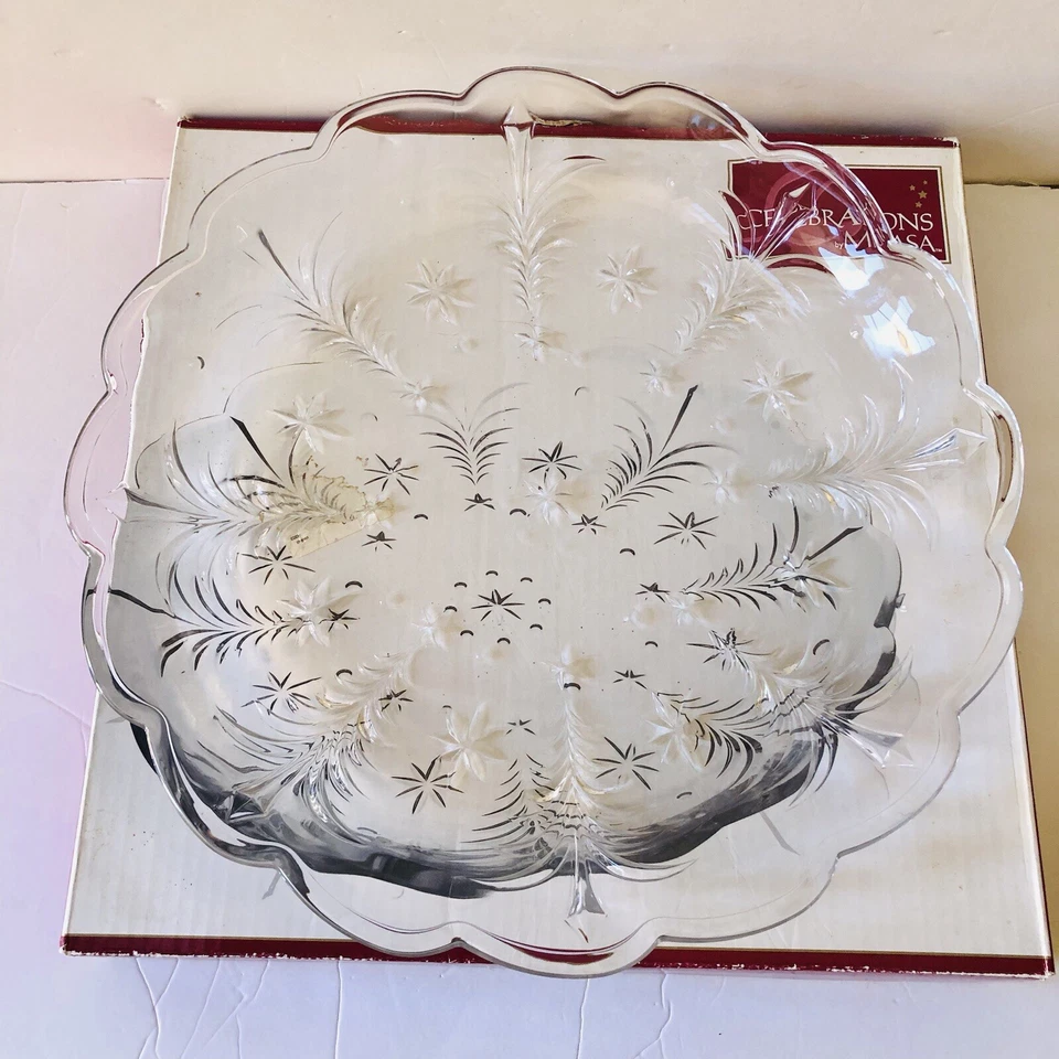 PLATO CELEBRACIONES POR MIKASA COLECCIÓN NOCHE NAVIDAD 15" CRISTALINO Foto 3 de 4