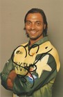 PAKISTAN CRICKET: SHOAIB AKHTAR SIGNED 6x4 TWENTY20 PORTRAIT PHOTO+COA