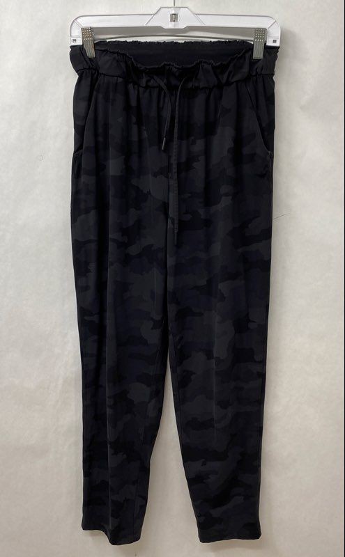 Lululemon Women's Joggers - Size 6