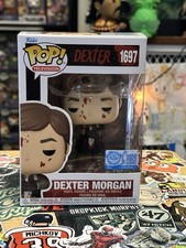 Funko Pop! Figura exclusiva de Dexter Morgan #1697 con protector pop (sangriento)