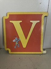 Sesame Street Alphabet Book Interlocking ABC Book. "V" Vintage