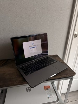 Perfect Condition Apple MacBook Pro 13'' M1 256GB SSD 8-Core GPU Space Gray 2020 