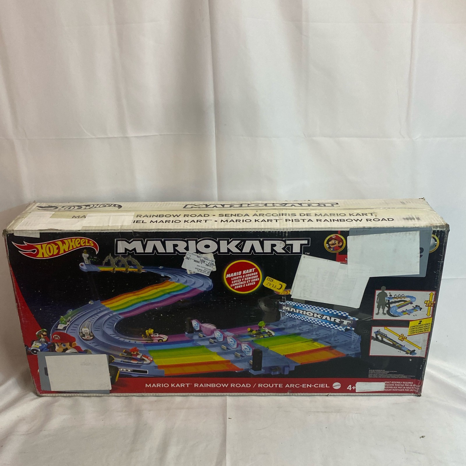 Hot Wheels Mario Kart Rainbow Road 8ft Track Set, Multicolor, 1:64