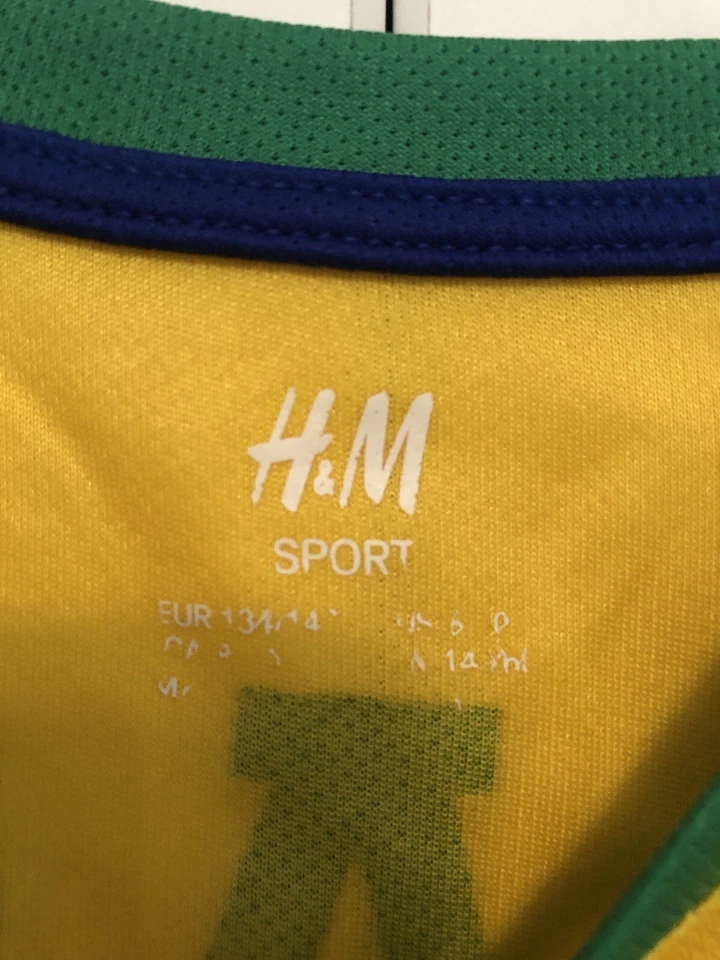 H&M C&A cooles Fußball Trikot Brasilien Gr. 134/140 - Bild 2 von 3