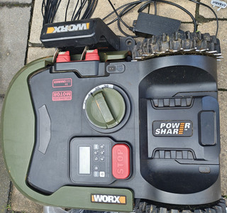 WORX Landroid L1000qm Mähroboter Akku bürstenlos rotierend mit Ladestation Kabel