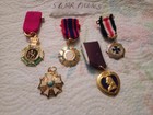 VINTAGE RARE GUMBALL/VENDING WAR METAL CHARMS LOT OF 5 — photo 1