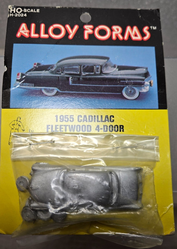 Alloy Forms HO Die Cast Kit #H-2024 1955 Cadillac Fleetwood 4 door