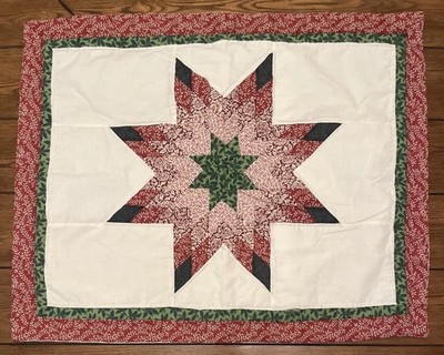 KeeCo Lightly Quilted Standard Pillow Sham Red Green Star Patchwork FLAWS