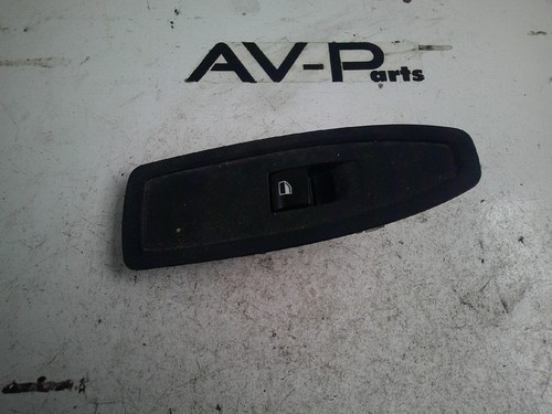 Orig. BMW 1er F20 Fensterheber Schalter vorn rechts 9208107