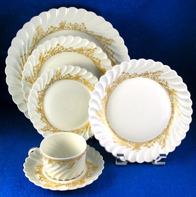  Haviland Limoges: ''Ladore'' 74 Pc Svc for 12 w/4 Serving Pcs France   Estate