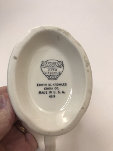 Edwin M. Knowles Vitreous China Sugar Bowl and Creamer Vintage - Picture 6 of 6