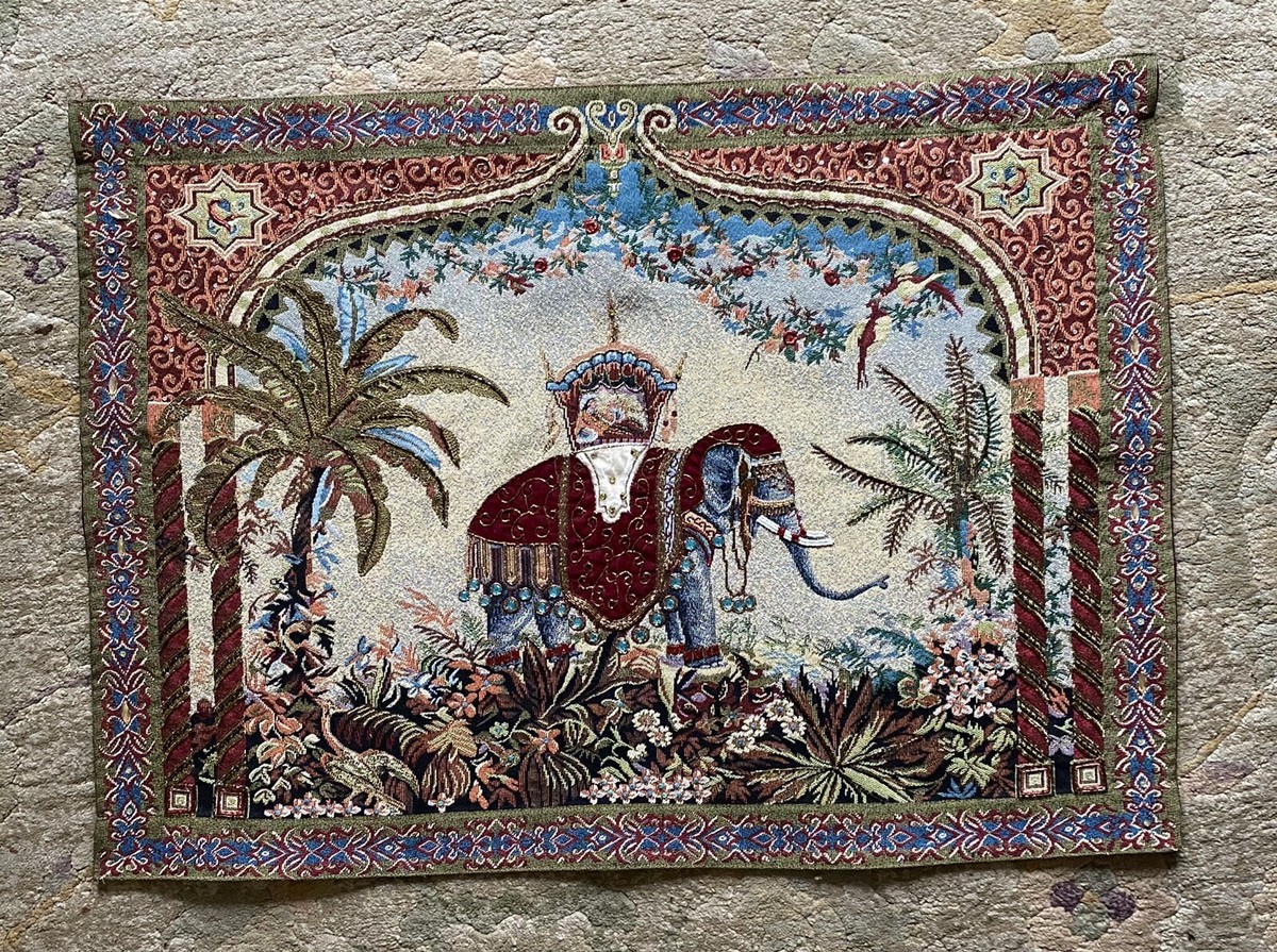 タペストリー Celestial Winged Indian Large-Scale ✓SOLD✓ | Antiques Zaveri India ウェルカムボード
