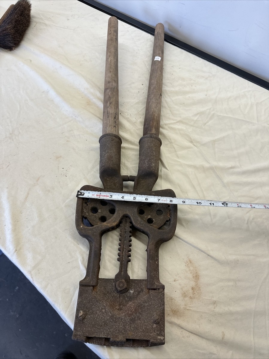 ANCIEN FER A REPASSER EN FONTE L'ARMOR No 6 JT 115 EUR 7,00 - PicClick IT