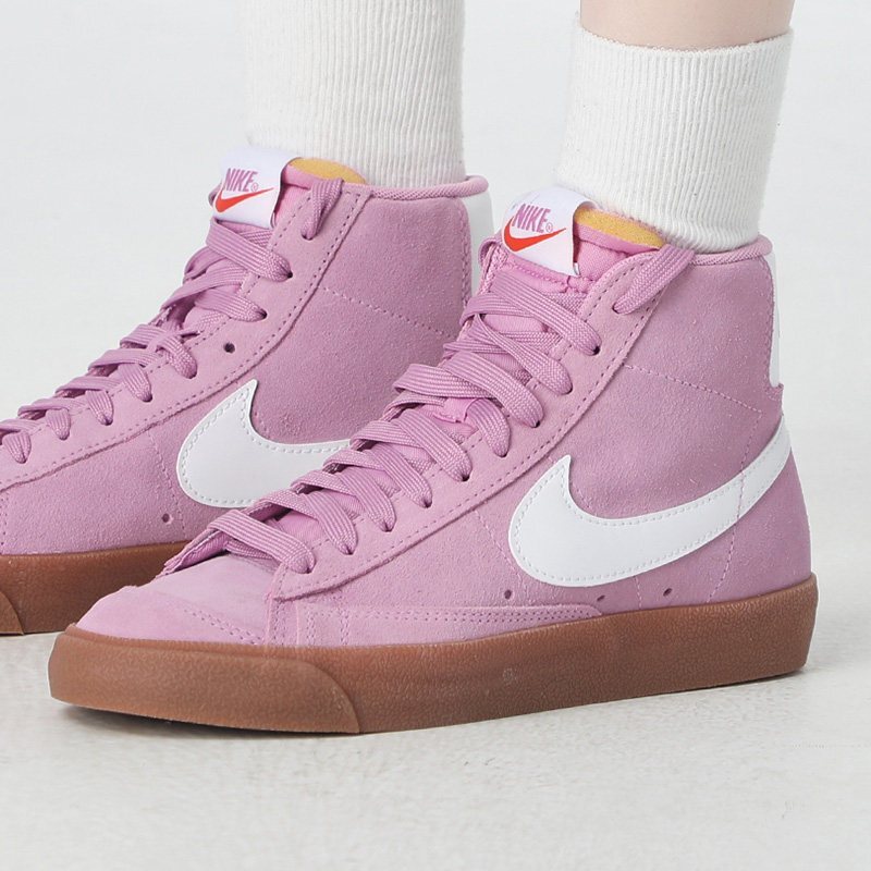 nike blazer mid 77 pink white gum