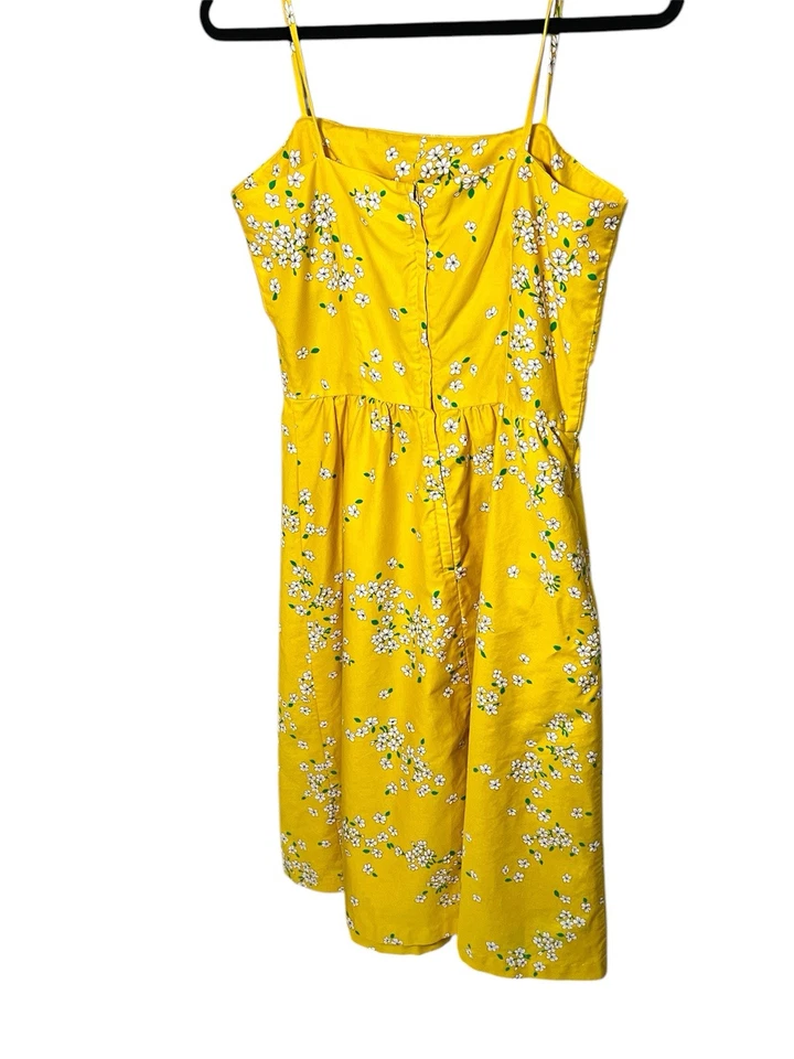 Vestido Malia Honolulu anos 70 amarelo pin up estampa floral bolso algodão tamanho 12 P/M - Imagem 3 de 4