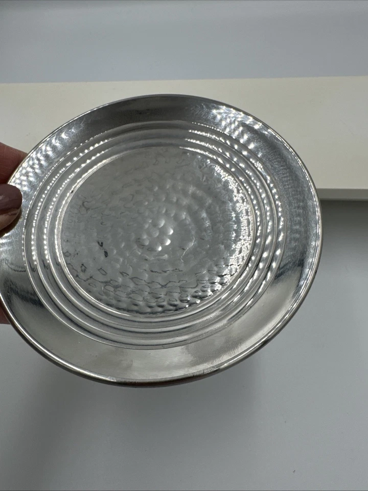 Jabonera Redonda/Esponja Diseño Guijarro y Anillo Cromo Foto 2 de 4