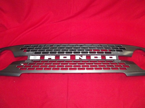 2021-2026 FORD BRONCO GRILLE CARBONIZED GRAY WHITE LETTERING BADLANDS OEM