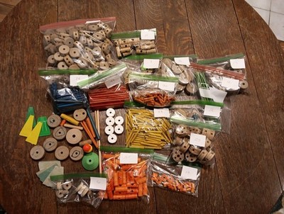Vintage & Modern Wooden And Plastic Tinker Toy Lot 500 + pcs