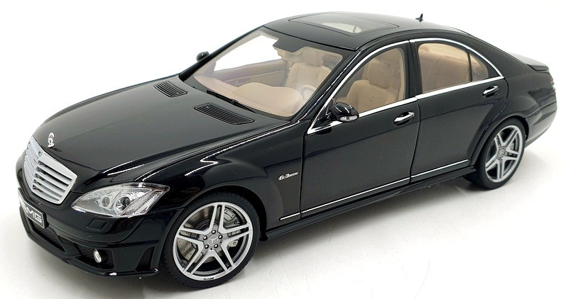 激レア 1/18 AUTOart メルセデス・ベンツ S63 AMG Ｗ221 Autoart 1/18 Scale Diecast 76242 - Mercedes-Benz S63 AMG - Black