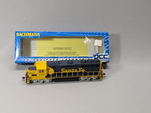 HO scale Bachmann # 60302 SANTA FE GP 40 Diesel Locomotive with DCC ATSF 3501