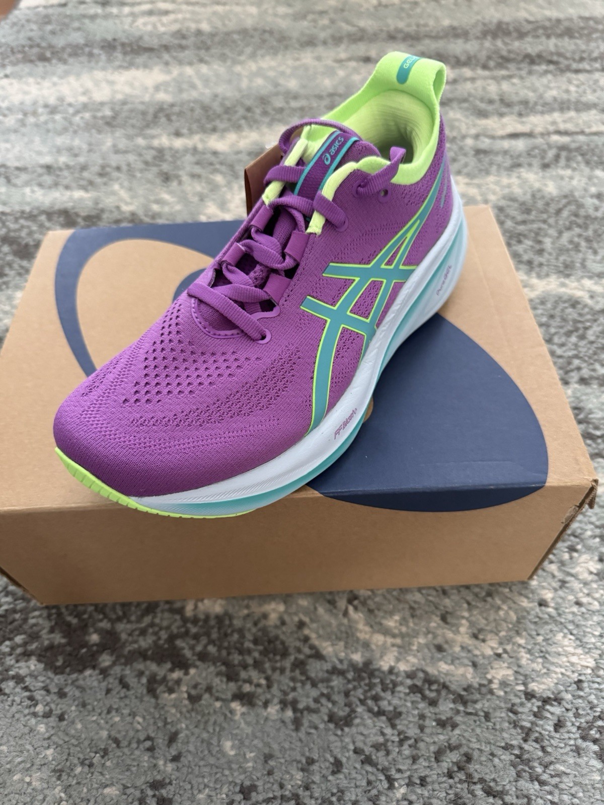 ASICS Women's Gel-Nimbus 26 Lite-Show Size 7 thumbnail 2