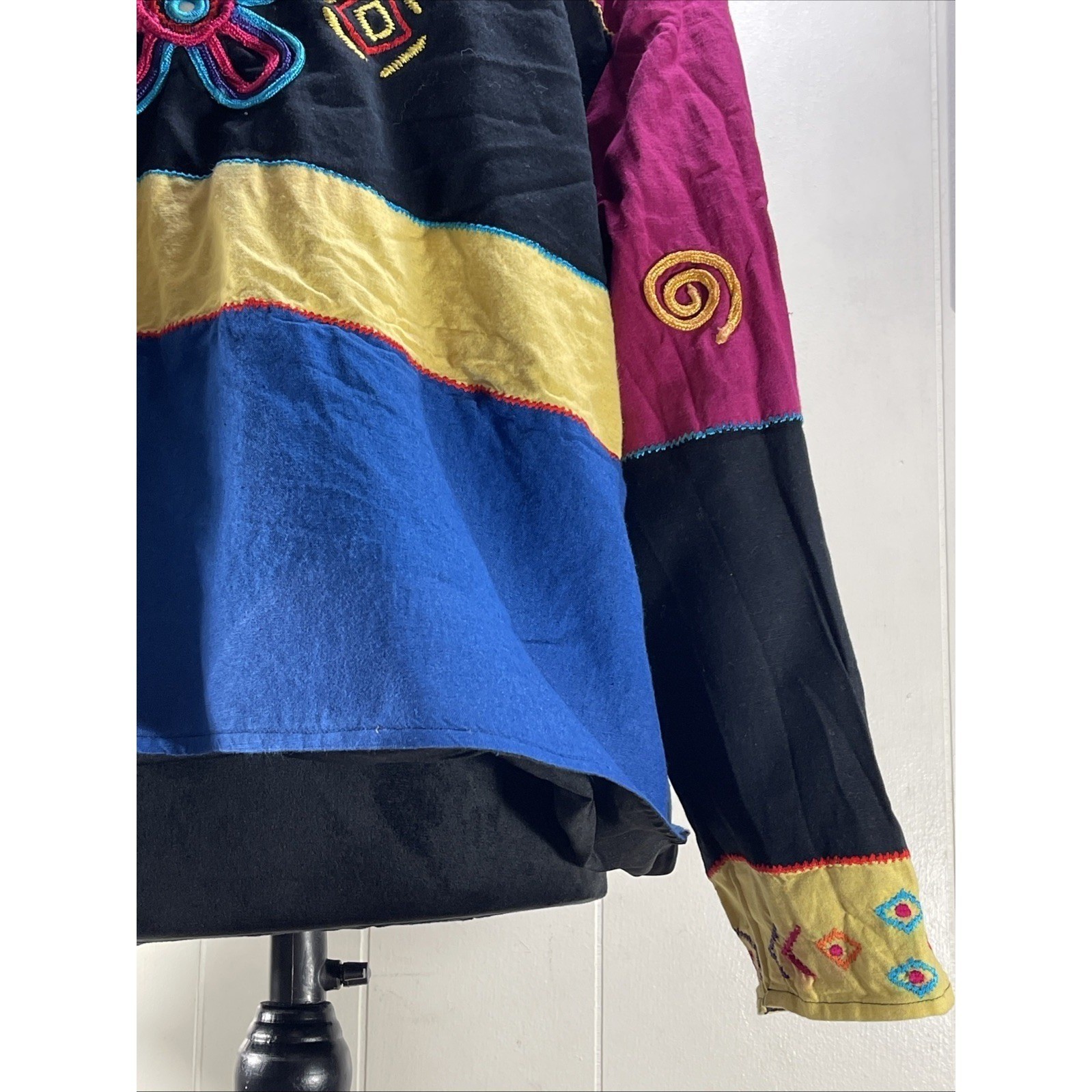 Abstract Patchwork Embroidered Jacket Kimono Coll… - image 16