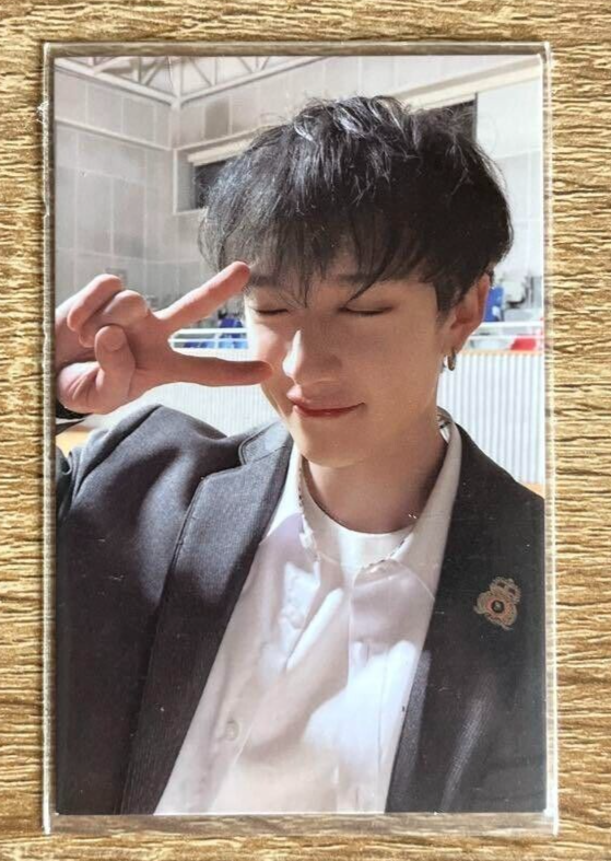 Stray kids Bang Chan GO LIVE Official Photocard photo card