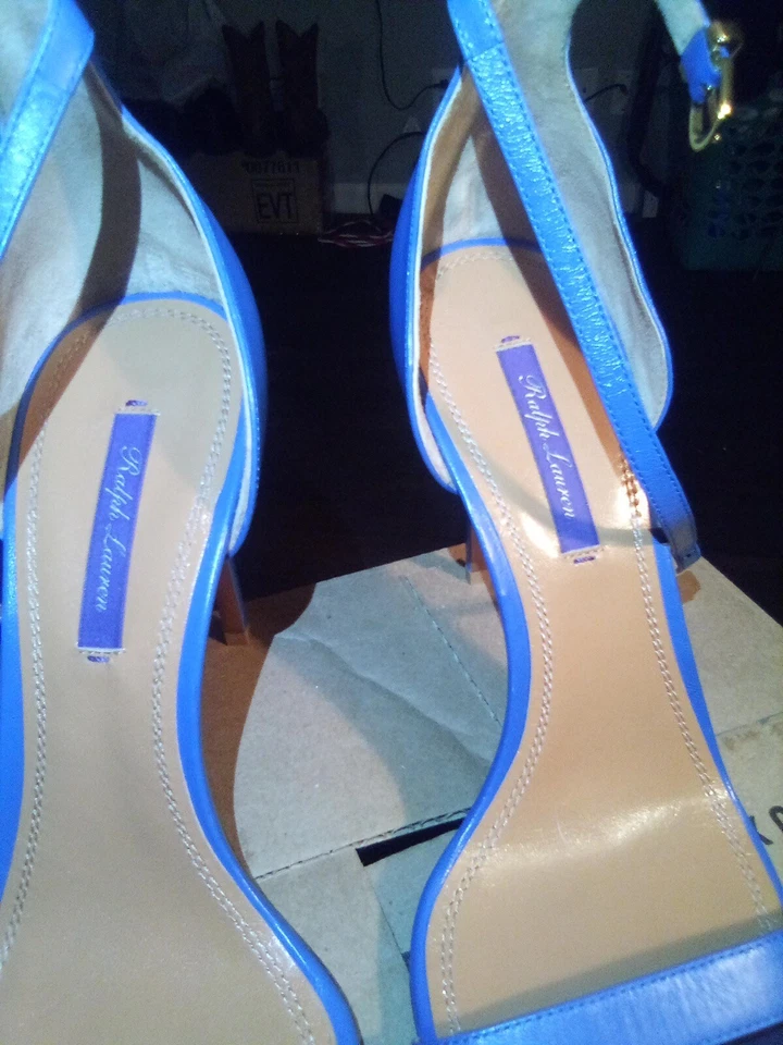 Sandalia Ralph Lauren Sonika de cuero napa etiqueta púrpura Foto 3 de 4