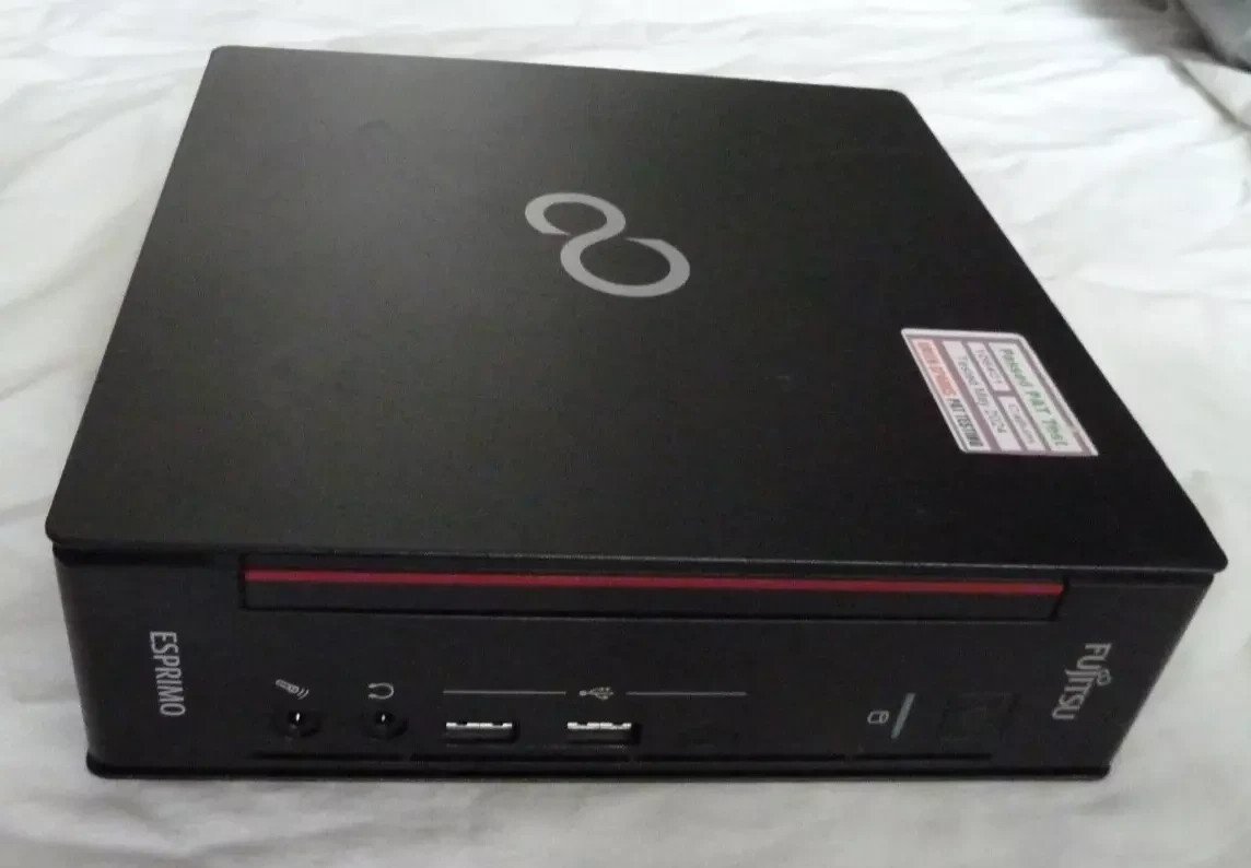 Fujitsu Esprimo Q558 Mini PC, Intel i3-8100, 4GB DDR4, 256GB SSD