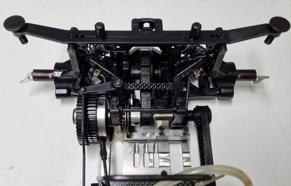 XRay RX8 2012 Spec 1:8 4x4. - Immagine 4 di 4