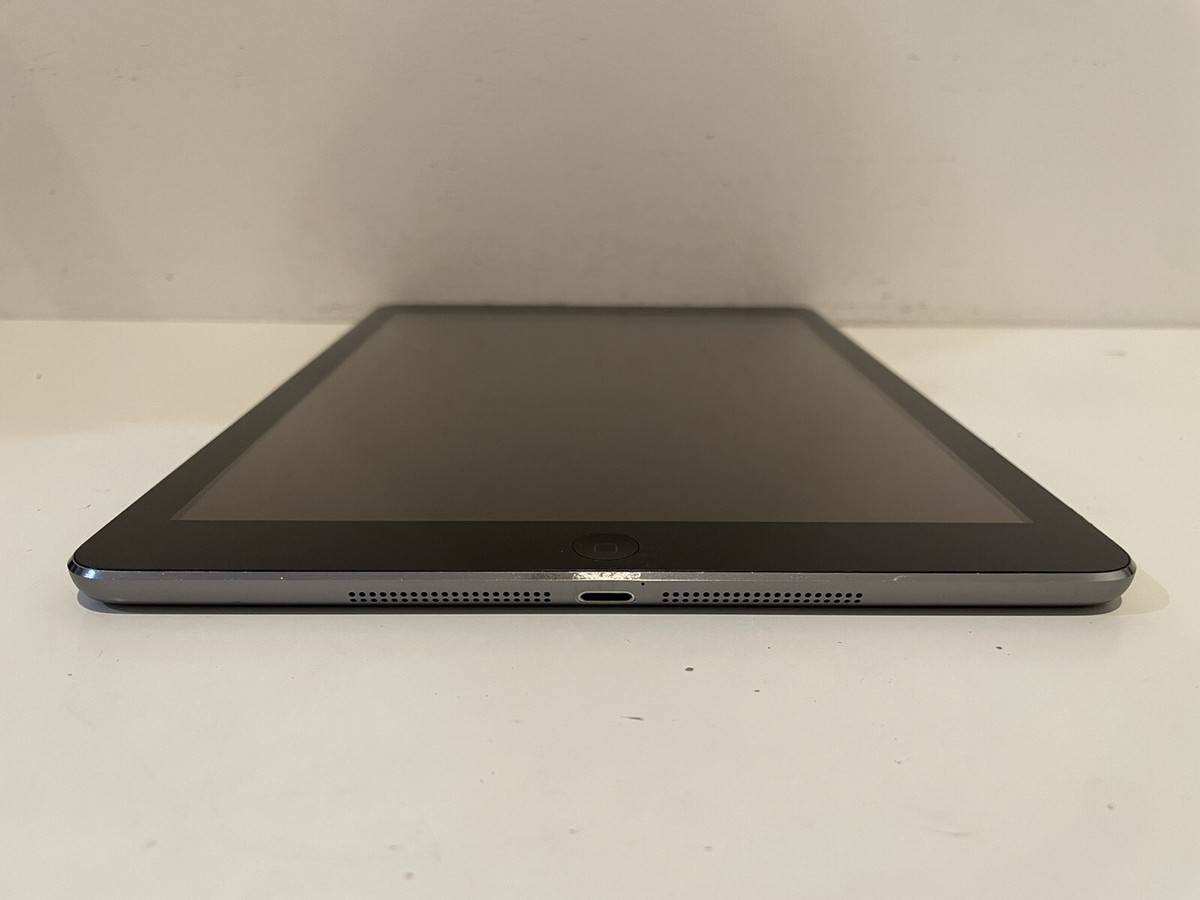 Apple iPad Air 1st Gen. 16GB - Wi-Fi, 9.7 in - Space Gray