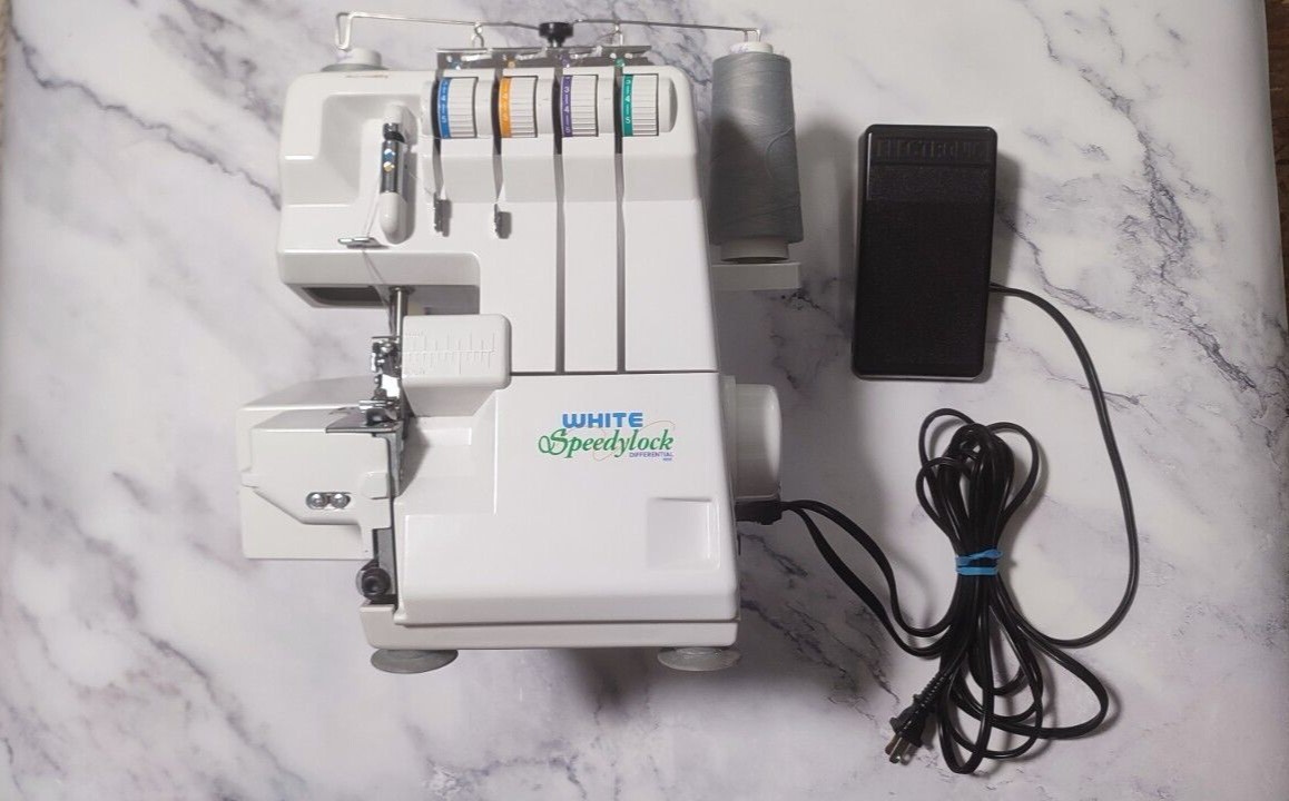 White Speedylock Differential 1600 Serger Sewing Machine FreeArm