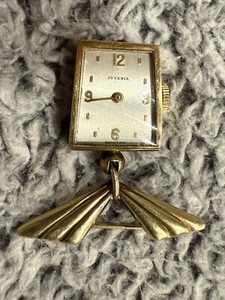 Authentic LADY JUVENIA 20 MICRONS GOLD PLATED BROOCH WATCH, SUPERB WORKING ORDER 17 Jewels