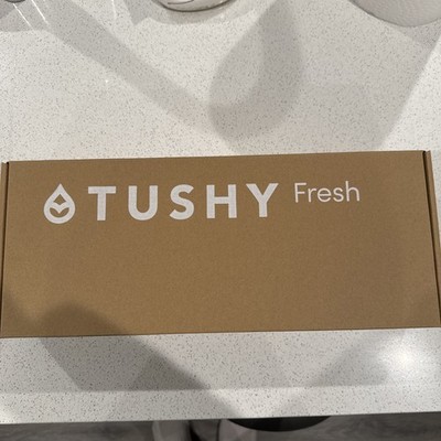 BRAND NEW TUSHY FRESH THE ULTRA SLIM BIDET ATTACHMENT - WHITE/BAMBOO KNOB UNUSED
