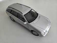 Kyosho Mercedes Benz E Klasse S211, Modellauto 1:18