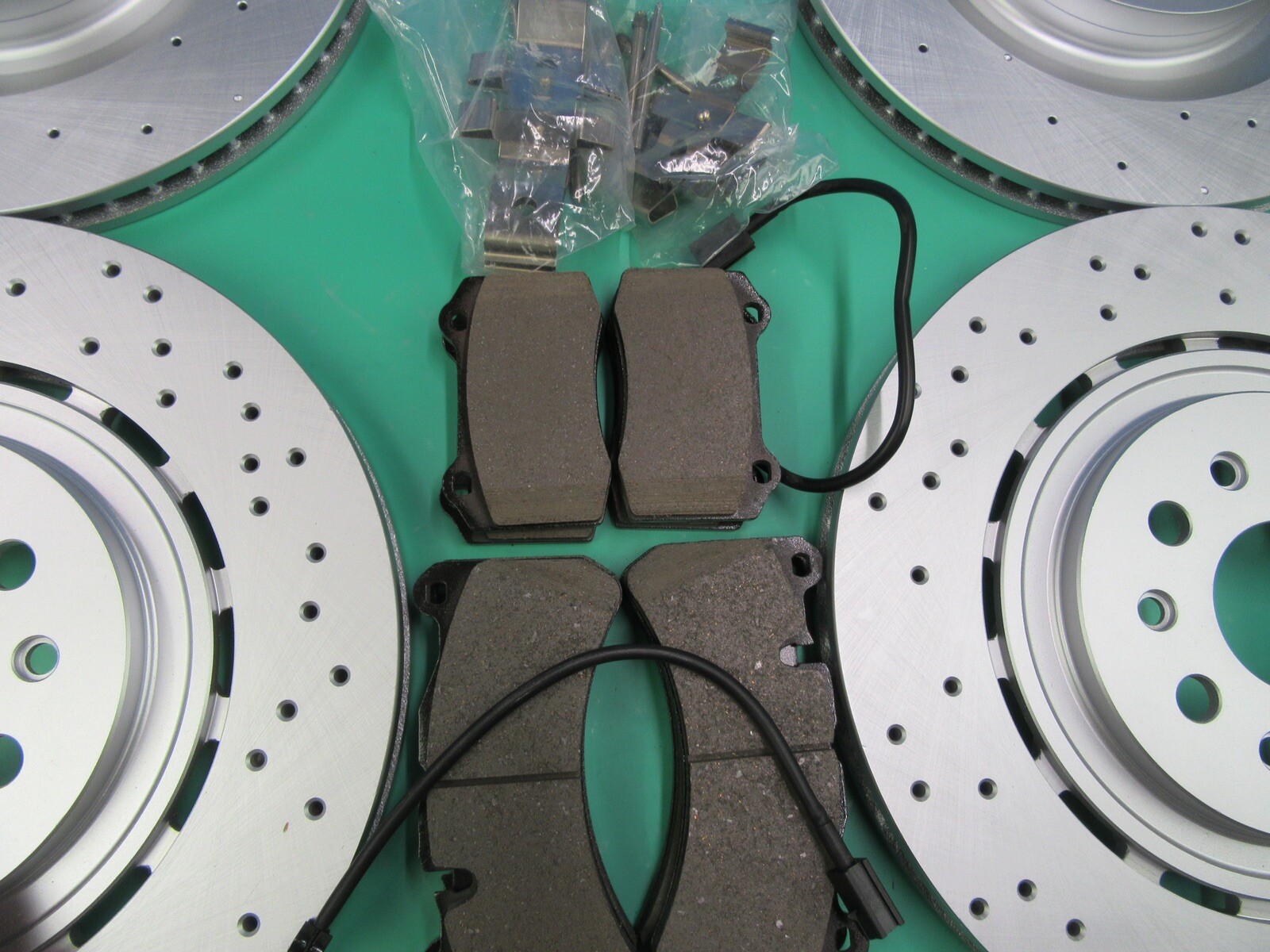 Maserati Ghibli S Sq4 front & rear pads rotors + filers