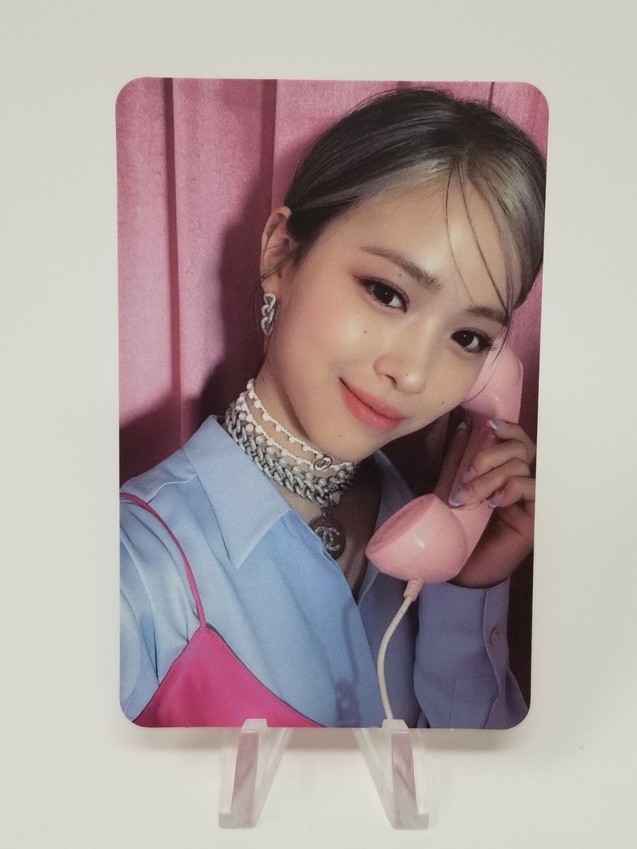 ITZY CRAZY IN LOVE 1ST ALBUM OFFICIAL PHOTOCARD YEJI LIA ITZY CRAZY IN LOVE 1ST ALBUM OFFICIAL PHOTOCARD YEJI LIA