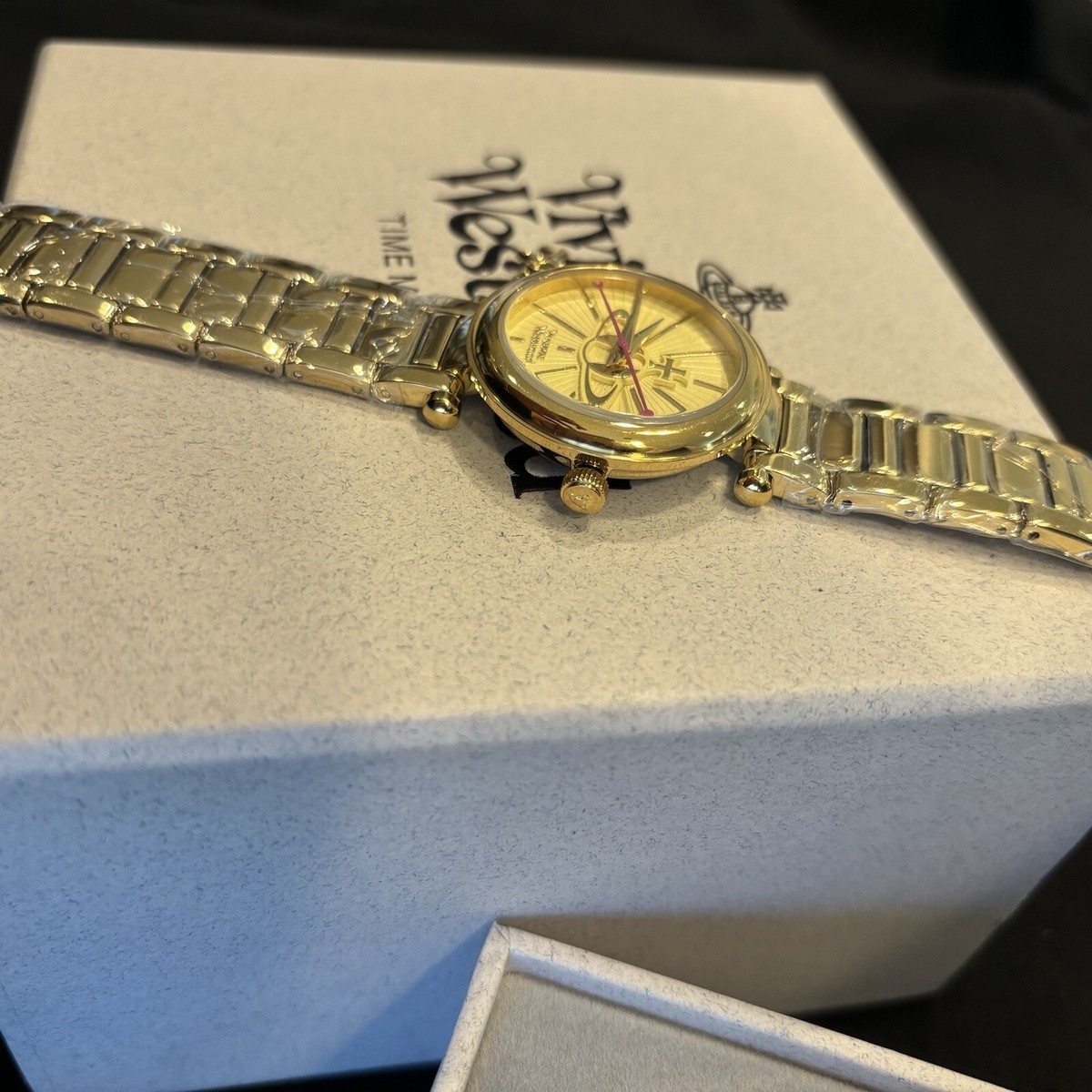 Vivienne Westwood Time Machine Gold Tone With A Key Watch Vivienne Westwood Time Machine Gold Tone With A Key Watch